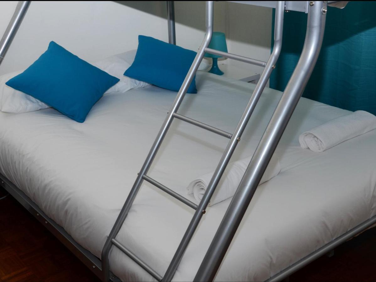 Help Yourself Hostels - Carcavelos Coast Carcavelos (Lisbon) Quarto foto