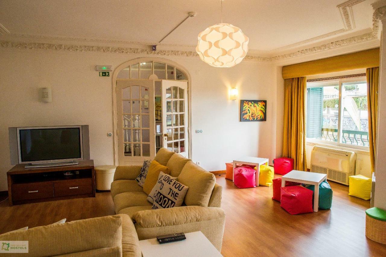 Help Yourself Hostels - Carcavelos Coast Carcavelos (Lisbon) Exterior foto